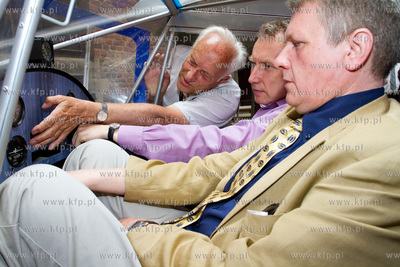 Oficjalna prezentacja RWD 13 na dziedzincu Ratusza...