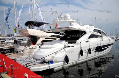 Gdynia, Marina. VII Targi Sportow Wodnych i Festiwal...