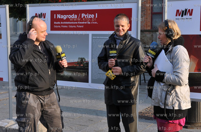 Program IV Polskiego Radia przez caly dzien nadawal...