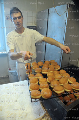 Tlusty czwartek w Cukierni Muszelka w Gdansku na ul....