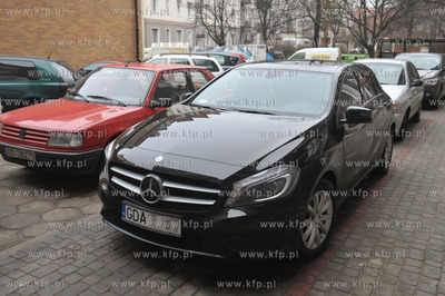 Samochody z rejestracjami spoza Gdanska zaparkowane...