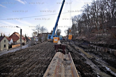 Przebudowa Kanału Raduni. Prace obejmują 7,1 km -...