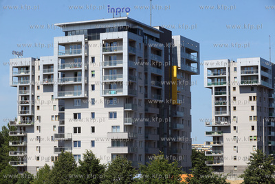 Zespol wiezowcow CityPark na gdanskiej Zaspie. 07.08.2014...