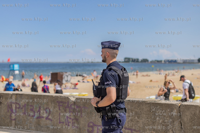 W związku z pożarem hali magazynowej w Nowym Porcie...