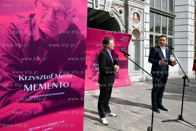 Gdańsk. Przedproża Dworu Artusa. Prawykonanie utworu...