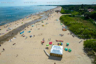 Wakacje w Gdańsku. Plaża w okolicy molo ujścia Potoku...