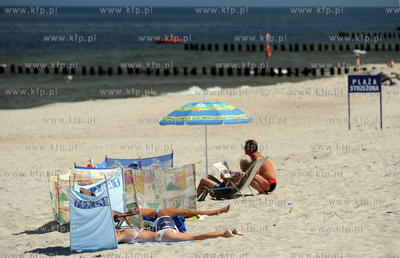 Dziwnow, plaza. Plazowicze  02.06.2009 fot. Wojciech...