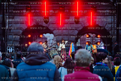 Gdansk. Scena przy Zielonej Bramie. Koncert Ani Rusowicz...