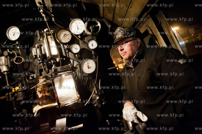 Gdansk. Dworzec Glowny PKP. Turystyczny pociag niemiecki...