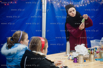 Sopot. Plac Przyjaciol Sopotu. Jarmark Bozonarodzeniowy.
Nz...