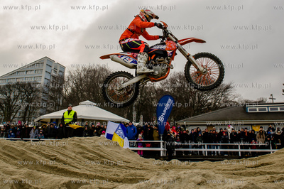 Gdynia. Plaza Miejska. Wielka Orkiestra Swiatecznej...