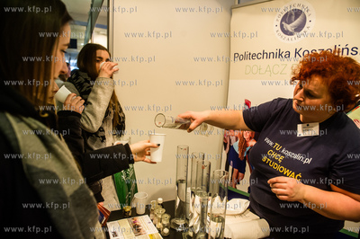 Uniwersytet Gdanski. Wydzial Prawa i Administracji....