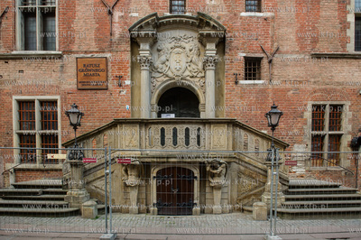 Gdańsk. Remont zabytkowego przedproża Ratusza Głównomiejskiego.
18.10.2017
fot....