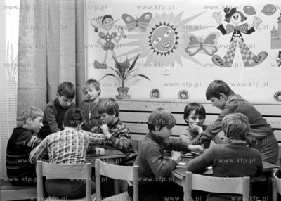Zajecia w osiedlowym klubie dla dzieci Boleke i Lolek...