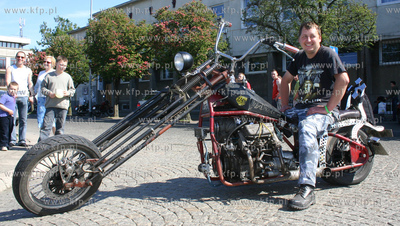 Parada 1000 motocykli na ulicach i Skwerze Kosciuszki...