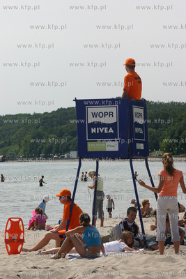 Ratownicy WOPR z gdynskiej plazy. 
17.06.2006 Fot....