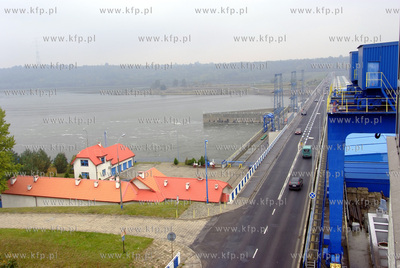 Zapora wodna na rzece Wisle we Wloclawku.
02.10.2007
Fot....