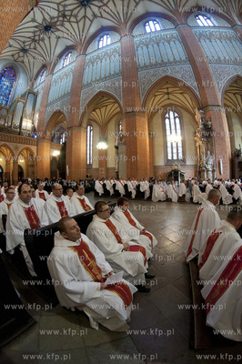 Wielki Czwartek, Msza Krzyzma w katedrze pelplinskiej...