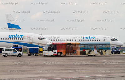 Port Lotniczy Gdansk im. Lecha Walesy. Nz.Boeing 737...