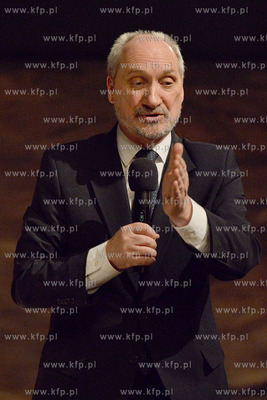 Spotkanie z Antonim Macierewiczem - poslem, wiceprezesem...