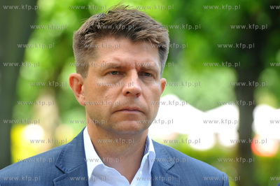 Sopot. Park Lecha i Marii Kaczynskich. Konferencja...