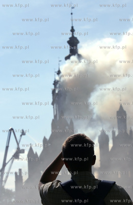 Pozar zabytkowego kosciola sw Katarzyny w Gdansku.
Nz....