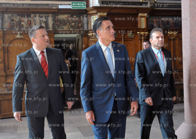 Mitt Romney, kandydat Partii Republikanskiej na prezydenta...