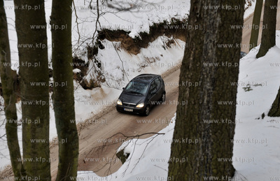 Lesna droga pomiedzy Sulminem na Kaszubach, a Otominem....