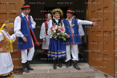 Chmielno. Kaszuby. Inscenizacja wesela kaszubskiego...