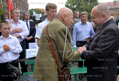 Gdansk. Plac Obronców Poczty Polskiej w Gdansku. Uroczystosci...