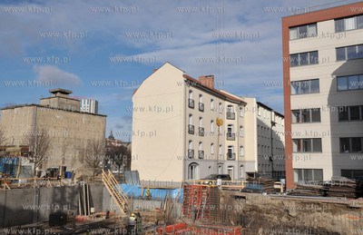 Budowa budynku mieszkalnego, apartamentowca pomiedzy...