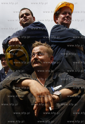 Gdynia.  Obrona stoczni polską racją stanu - pod...