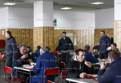 Stocznia Gdynia S.A. Pracownik Stoczni Gdynia SA Krzysztof...