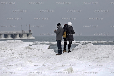 Niedziela na plazy w Gdyni Orlowie.
02.02.2014
fot....