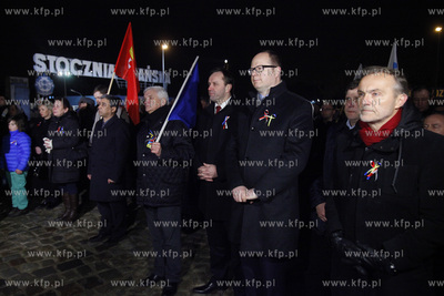 Manifestacja poparcia dla Ukrainy na Placu Solidarnosci...
