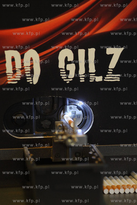 Sklep z tanimi papierosami w Gdansku.
04.12.2014
fot....