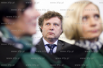 Prezydent Sopotu Jacek Karnowski i dwóch biznesmenów...