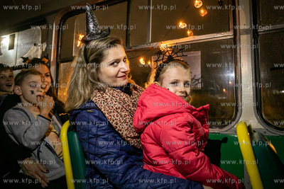 Gdańsk. Halloweenowy tramwaj  Konstal 102NA.
31.10.2022
fot....
