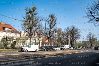 Skrzyżowanie al. Zwycięstwa z ul. Hallera przy Operze...