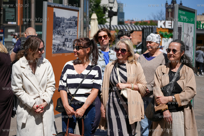 Plac między Katownią a Bramą wyżynno. Otwarcie...