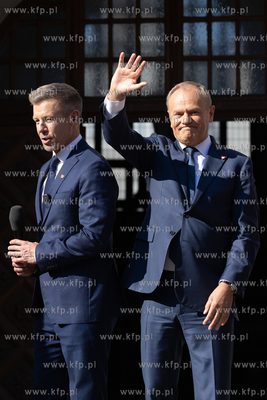 Gdańsk. Spotkanie premier Donald Tusk  premier Węgier...