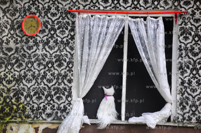 Gdansk Oliwa. Niszczejacy budynek po dawnej piekarni...