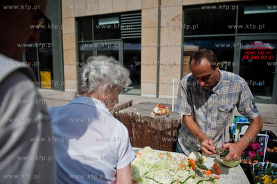Gdansk. Ulica Szeroka. 752 Jarmark sw. Dominika.
Nz...