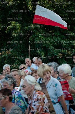 Gdansk. Transmitowany na zywo program interwencyjny...