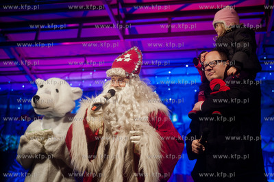 Gdansk. Dlugi Targ. Uroczyste zapalenie swiatelek na...