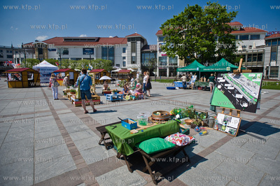 Sopot. Plac Przyjaciol Sopotu. Akcja plenerowa pt....
