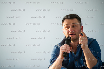 Gdansk. Galeria O Tu. Wernisaz wystawy zdjec pt. Sybera...