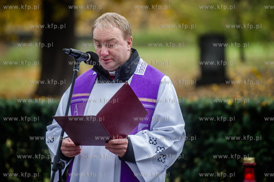 Gdańsk. Cmentarz Nieistniejących Cmentarzy. Modlitwa...