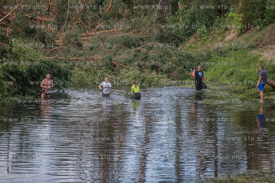 Rytel k. Chojnic. Skutki nawałnicy, która z piątku...
