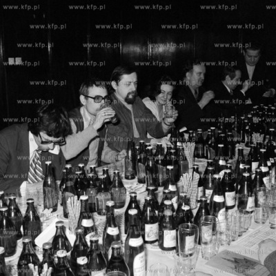 Linia produkcyjna piwa w Gdanskich Zakladach Piwowarskich...